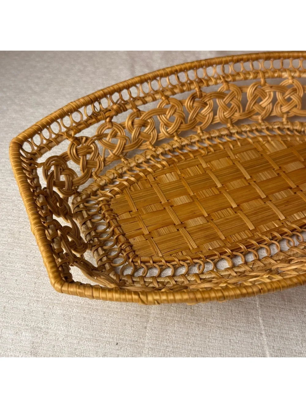 Vintage Wicker Serving Basket Tray Handwoven Rattan Bread Fruit Catchall